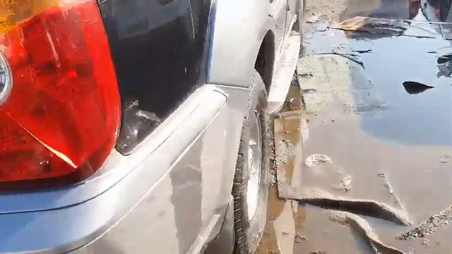 2001 HYUNDAI TERRACAN JX250 4WD AUTO смотреть онлайн