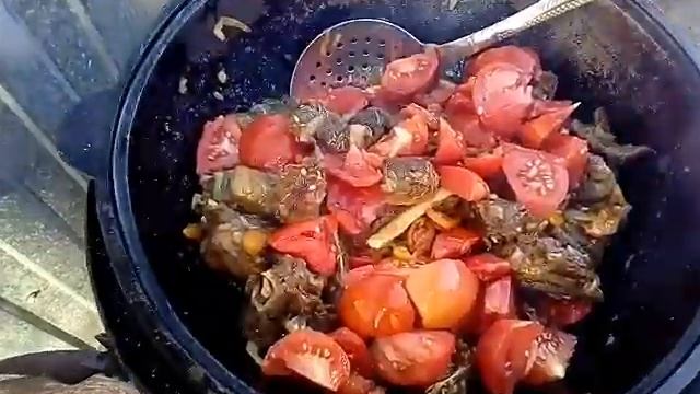 Дикий кабан в казане с грибами и овощами! смотреть онлайн