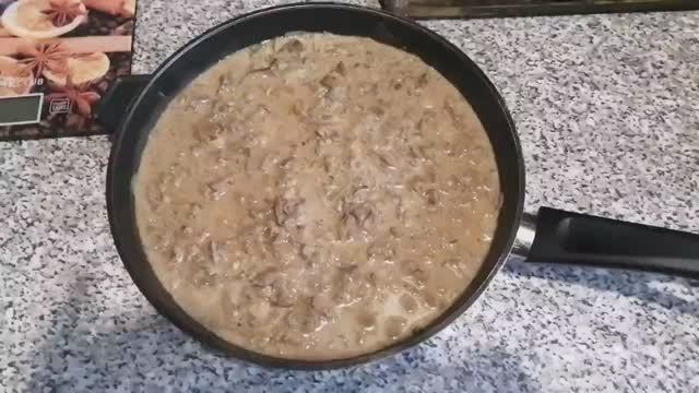 Рецепт вкусной печени в йогурте и сметане с подсчётом КБЖУ. смотреть онлайн