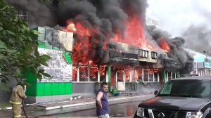 В Туле сгорел магазин "Строй-СВ". Часть-1