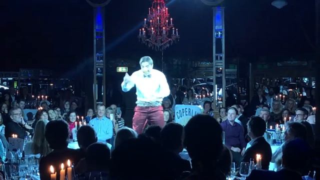 Нереально. Самое быстрое поедание яблок. Мюнхен. смотреть онлайн