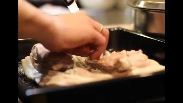 Что приготовить на Новый Год?! Как запечь подчеревок? Запеченный подчеревок #Подчеревок смотреть онлайн