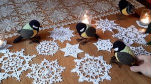 Вяжу к Новому году.Синички , Снежинки  крючком.