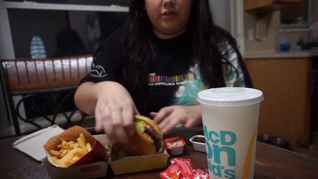 NEW MCDONALDS TRAVIS SCOTT MEAL CACTUS JACK REVIEW | NICKI97 смотреть онлайн