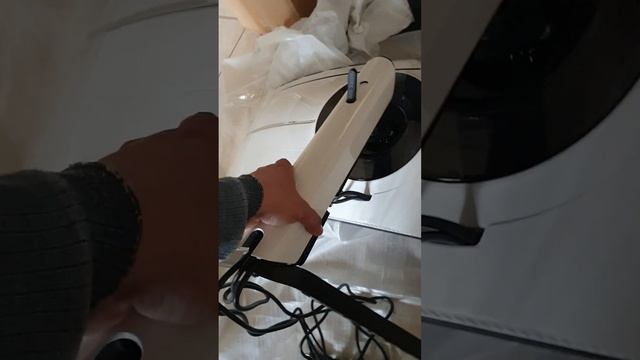 Samsung Odyssey G9 Gaming Monitor C49G97TSSN - Part 21 - Stand Back Panel Clicks Into Place смотреть онлайн