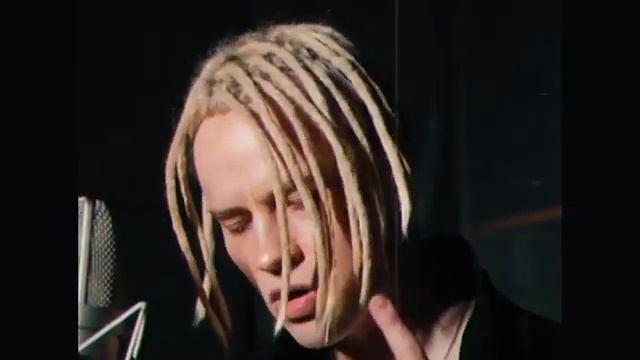 Ярослав Дронов SHAMAN Встанем смотреть онлайн