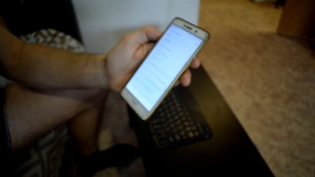 КАК СДЕЛАТЬ НОУТБУК ИЗ ТЕЛЕФОНА? ОБЗОР МИНИ КЛАВИАТУРЫ смотреть онлайн