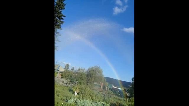 Водой рисуем на небе радугу смотреть онлайн