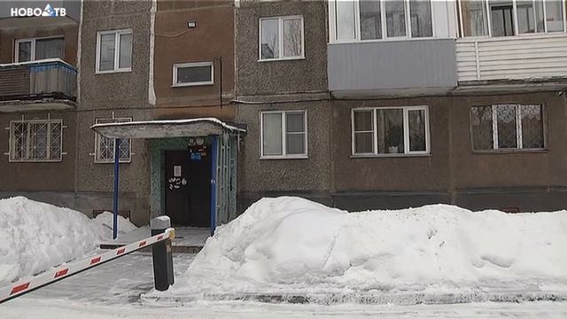 Муниципалитетам дали три дня на очистку крыш и тротуаров от опасной наледи смотреть онлайн