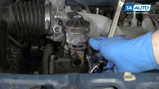 How to Replace EGR Valve and Tube 05-09 Chevy Equinox смотреть онлайн