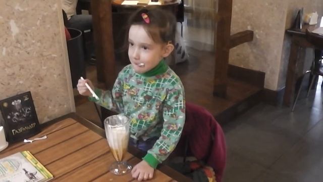коктейль смотреть онлайн