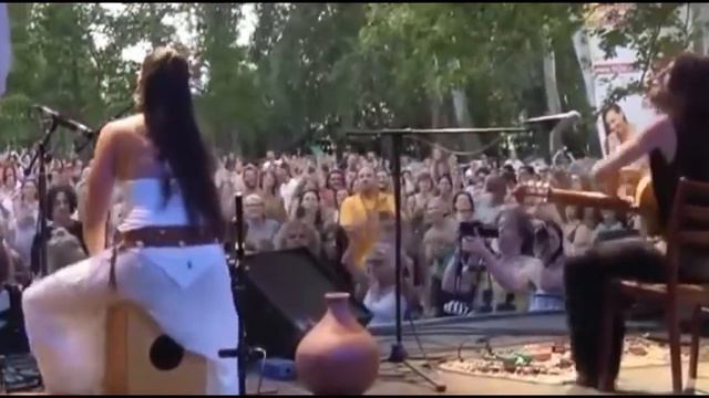 Эстас Тонне Лучший гитарист Красивая музыка Профессиональная игра смотреть онлайн