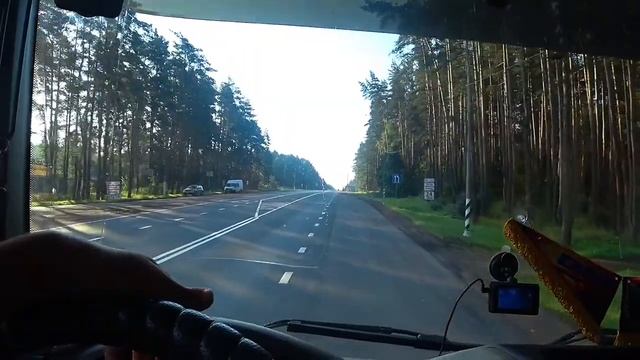 В Чернянку на сахарный завод. Замена лампы ближнего света на DAF 105 смотреть онлайн