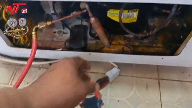 Gas Charge In Deep Freezer|R134a Gas Charging In Deep Freezer|deep Freezer Main Gas Kesay Charge Ka