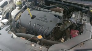 MITSUBISHI LANCER X 2.0 замена МАСЛА в двигателе и фильтра (техническое обслуживание)