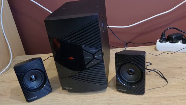 Creative SBS E2500 смотреть онлайн