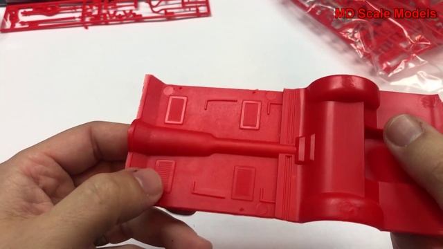 AMT 1:25 Plymouth 1958 Fury "Christine" Kit Review смотреть онлайн