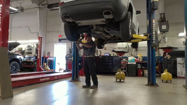 Van Horn Chrysler Dodge Jeep RAM FIAT of Plymouth 2020 - Virtual Tour смотреть онлайн