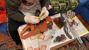 Бензопила Husqvarna 137, чистка масляного насоса. 4K