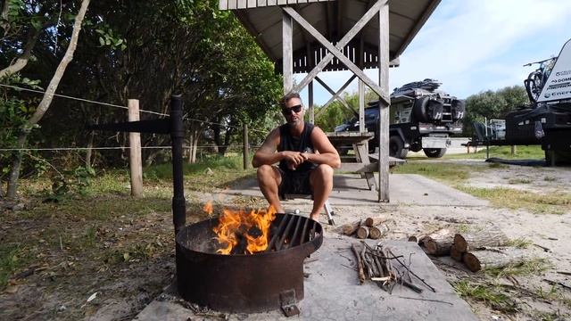 DODGY MTB TRAILS! | BLACK ROCKS | EPIC CAMPGROUNDS | FOAMY BEACHES смотреть онлайн