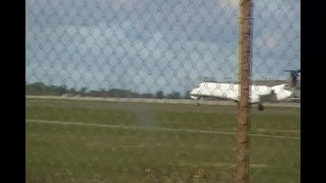 Ottawa Airport 2 смотреть онлайн