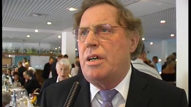 Geschichte: Eisenfuß Hoettges feiert 60. Geburtstag - Hünniger смотреть онлайн