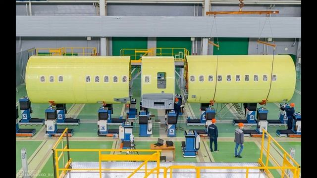 ИЛ-114-300 Стыковка фюзеляжа первого опытного самолета смотреть онлайн