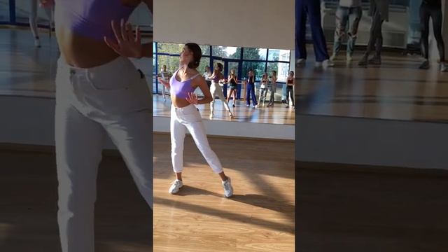 Бачата с Аленой. Тренировка Сочи 2021 фестиваль танца смотреть онлайн