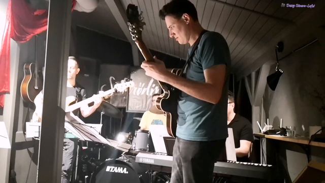 Trappenhuis - FRANTIK ZEN 🧘♂️ @ Schroedinger Bar / 19.02.2022 смотреть онлайн