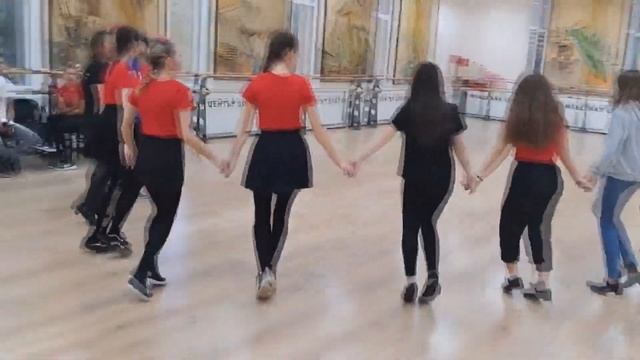 МЦ - Добрич - "Фолклорна среща". Представяне на Пиринска фолк. област, 25.11.2023 г. + хоротека. смотреть онлайн