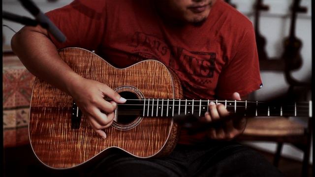 Ko'olau Tenor Guitar #1 - Corey Fujimoto demo смотреть онлайн