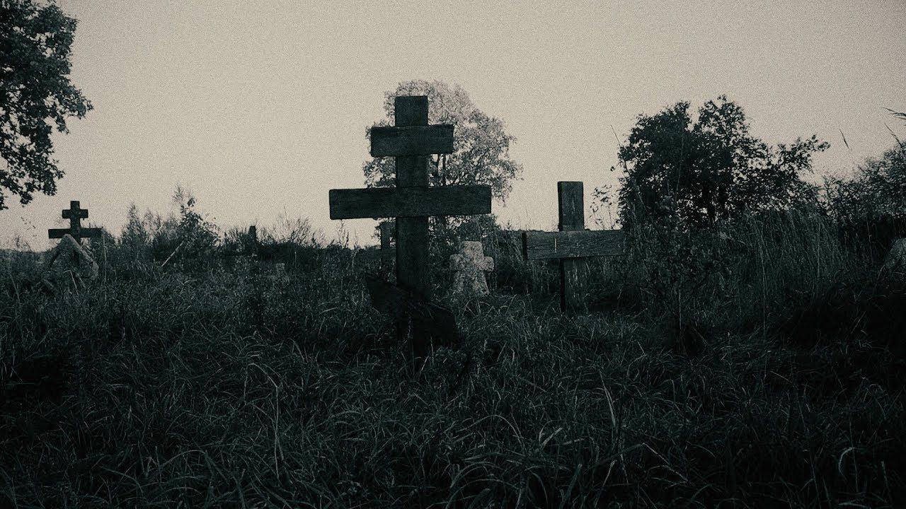 ОТКРЫЛ ДВЕРЬ В ЗАГРОБНЫЙ МИР В ДЕРЕВНЕ КОТОРУЮ СОЖГЛИ позже здесь проходили съемки фильм холоп смотреть онлайн