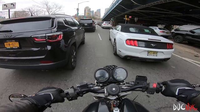 BUSTED!? ? will i EVER buy a new bike? | GAS TANK QUESTIONS | Ducati NYC Vlog v1428 смотреть онлайн