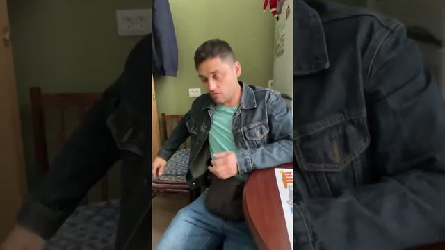 Строитель-монтажник учит как правильно делать ремонт! смотреть онлайн