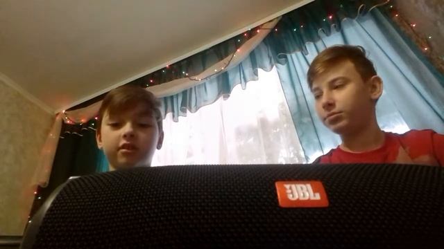 РОСМАТРИВАЕМ КОЛОНКУ JBL XTREME смотреть онлайн