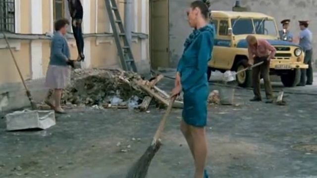 Наша служба и опасна и труднааааа...! смотреть онлайн