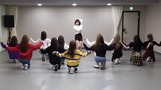 [Mirrored] IZ*ONE - La Vie en Rose (Dance Practice) смотреть онлайн