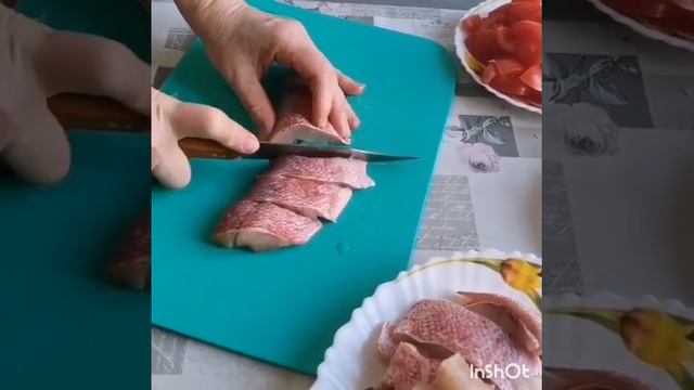 Морской окунь в горшочках с овощами. смотреть онлайн