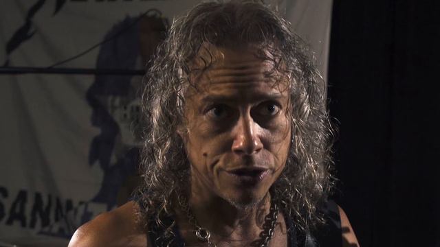Kirk Hammett talks Guitar Strings смотреть онлайн