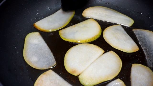 ?Этот Салат меня покорил ? ЛУЧШИЙ салат на раз два три с беконом и грушей ? Ну очень вкусный салат смотреть онлайн