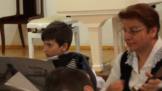 Оркестр народных инструментов ДШИ №2 имени С.С.Туликова (младший состав). "Озорные мыши" смотреть онлайн