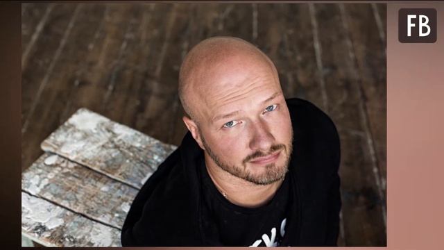 Никита Панфилов с шевелюрой: как выглядит брат популярного актера смотреть онлайн