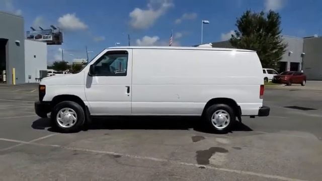 2011 Ford Econoline Cargo Van S14885A смотреть онлайн