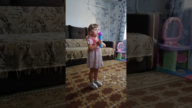 Я на сцену выхожу смотреть онлайн