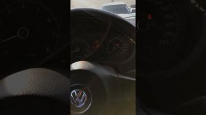 Polo Sedan 2013 год, воздушная пробка печки, холодный воздух из печки дует вниз в сторону пассажира