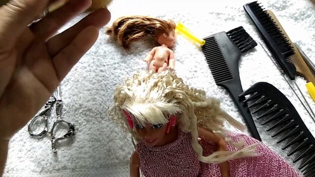 Причёскоделание и бигудиделание. Учусь на куклах. смотреть онлайн