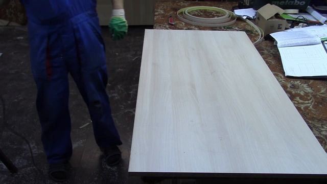 Кромление ПВХ кромкой Эгер 2 мм, ручным станком. 