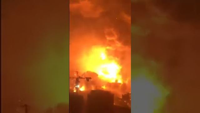 В калифорний загорелся склад с перотехникой смотреть онлайн