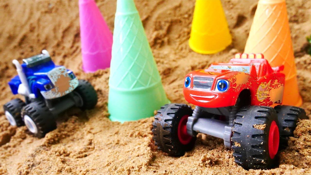 Toy Cars in sand. Blaze and the Monster Machines. Cars and trucks in mud. смотреть онлайн