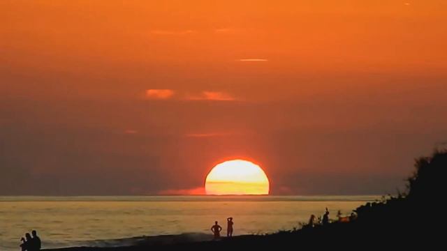 Старушку бросил сын, и она подала на алименты. Тайна, которую женщина раскрыла, лишила дара речи... смотреть онлайн